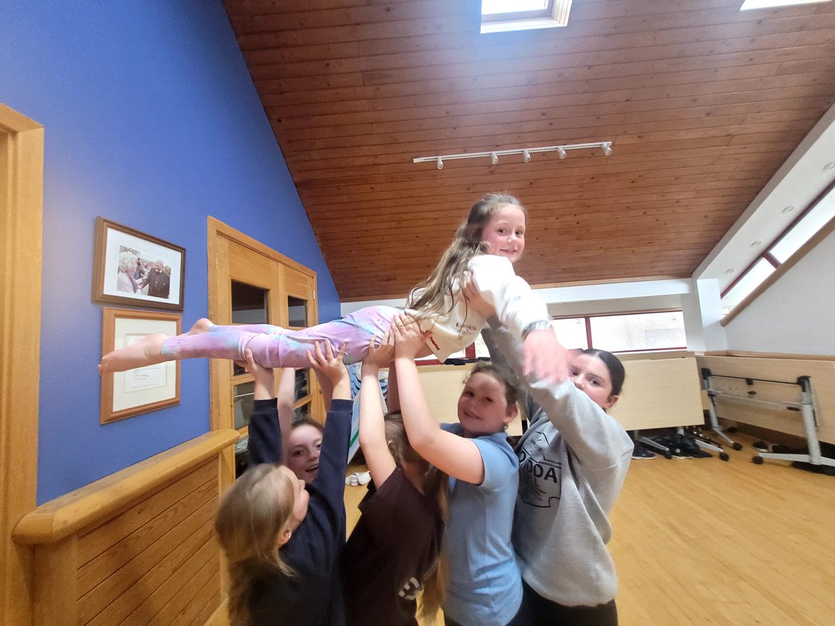 AfonDance's tweet photo. Jiggers and Groovers are off to a flying start this term!  

We have delivered dance sessions in partnership with @WeAreSparc and @ValleysKids for over 30 years! 

We are now teaching the children of the participants from the original classes all those years ago!! 😂 https://t.co/nuJAKFfYQ5