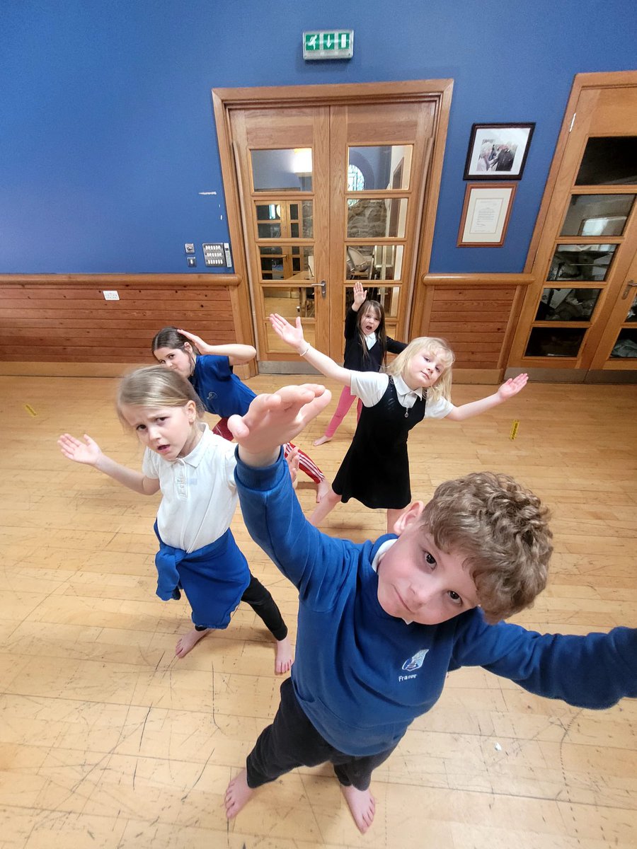 AfonDance's tweet photo. Jiggers and Groovers are off to a flying start this term!  

We have delivered dance sessions in partnership with @WeAreSparc and @ValleysKids for over 30 years! 

We are now teaching the children of the participants from the original classes all those years ago!! 😂 https://t.co/nuJAKFfYQ5