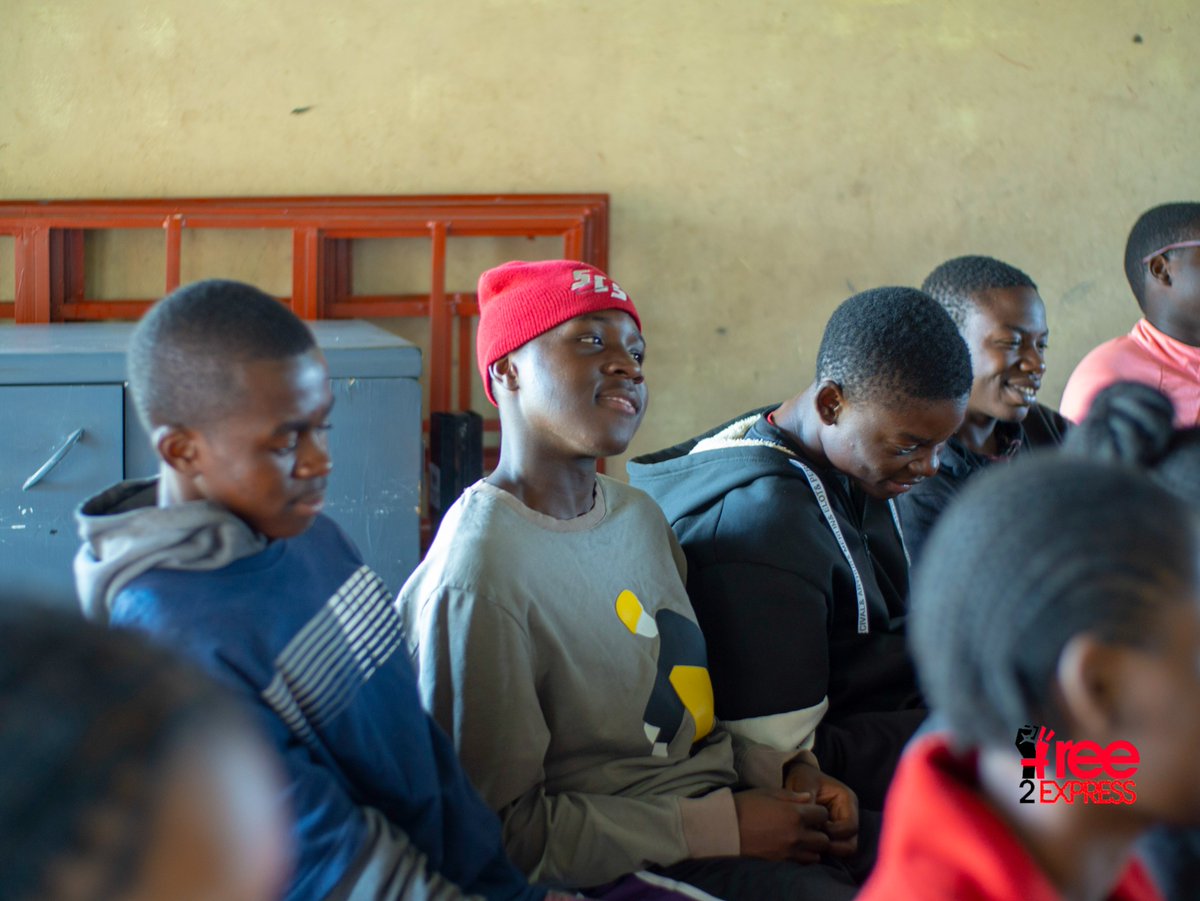 We conducted a #Free2Express discussion with 30 youth in Highfields, educating them on Sections 61 and 62 and how they can utilize these rights to participate in different aspects of life. Participants said none of them had read a single section of the Constitution of Zimbabwe.