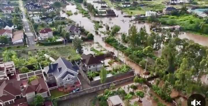 benanuale's tweet photo. 1/3.#PresidentRuto government is heartless and hates Kenyan people. So far no noticeable support to floods affected people. No search, rescue #flooding #ColumbiaUniversity #Mathare #BREAKINGNEWS #Arsenal #Brighton #RutosArk #AthiRiver #Mane #Liverpool #Cass #call1508foremergency https://t.co/pIiy780ROZ