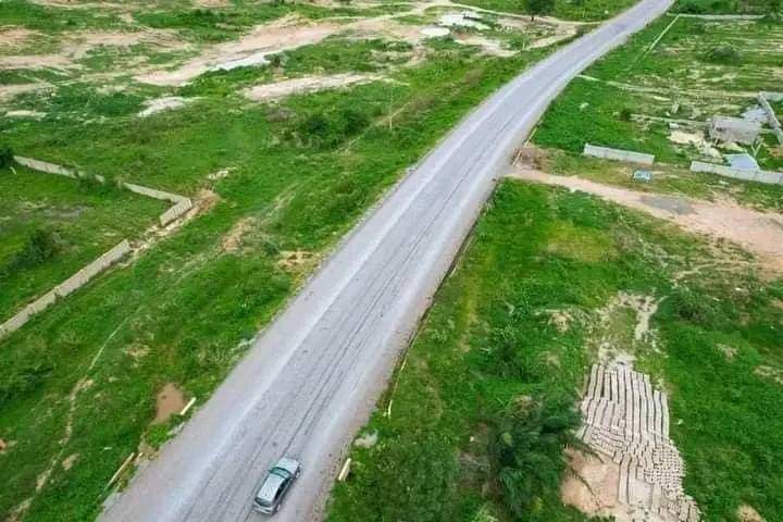 mmachuckwu's tweet photo. Infrastructure Update: Progress on reconstructing the 12.5km Ojobi-Senya Beraku road in the Central region, showcasing the impact of tax investments. #BuildingBetterRoads #AchievingGoals #DMB2024" https://t.co/8Dz3nCWwn6