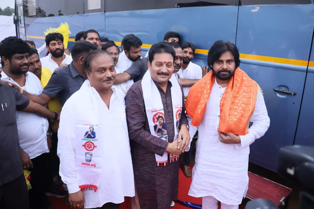 Ycp Ex CEC మెంబెర్ కాకర్లపూడి శ్రీనివాస రాజు Joining 🙏🙏