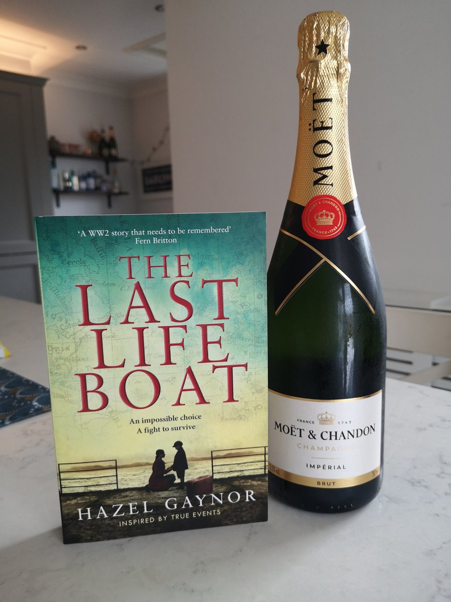 We've come a long way since I first pitched the idea in January 2020, and we set sail once again for paperback publication day! #TheLastLifeboat smarturl.it/TLL-pb 📸 Author's own 🍾 Serving suggestion only. Not included in purchase.