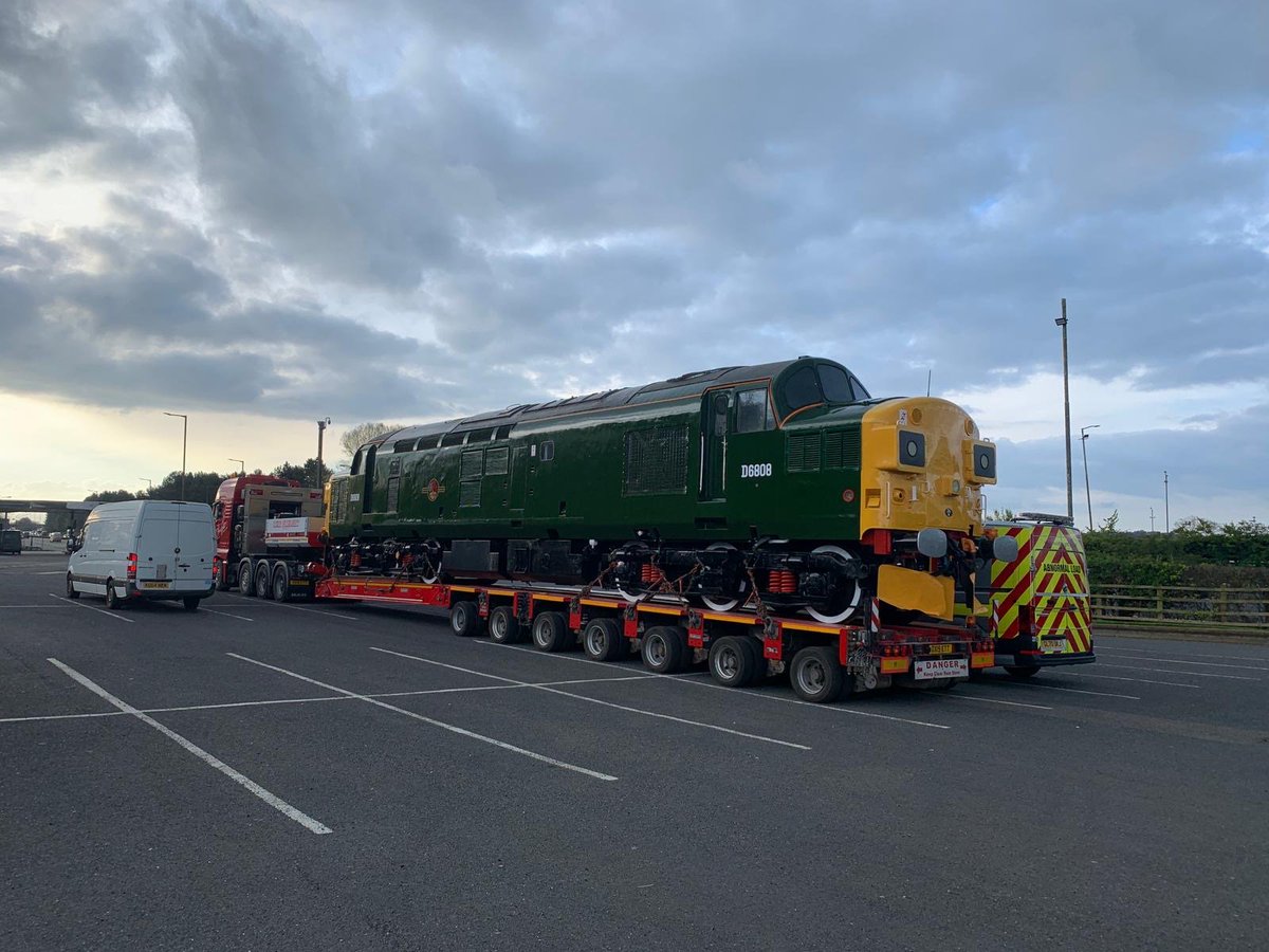 37108 is on its way to Model World LIVE and it looks amazing 🤩 Look out for it on the M6 between Stafford and Birmingham and don’t forget to book your discount advance tickets before 2pm today! keymodelworld.com/modelworldlive…
