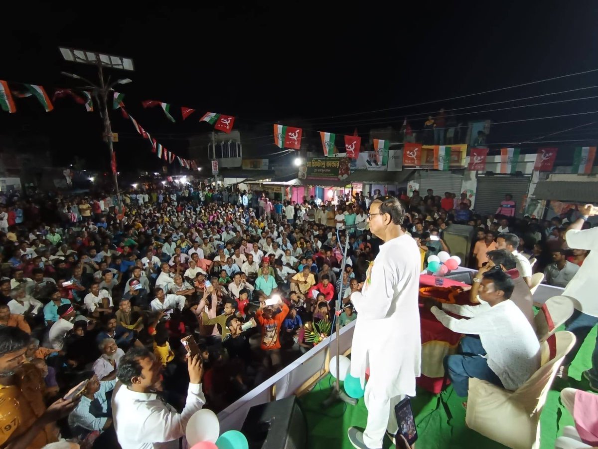 In West Bengal, Comrade Md Salim, a CPI(M) Polit Bureau Member and candidate for the Murshidabad Lok Sabha Constituency delivered a powerful address to a large crowd gathered in Hariharpara village, Berhampore subdivision, Murshidabad district, in support of his candidacy.