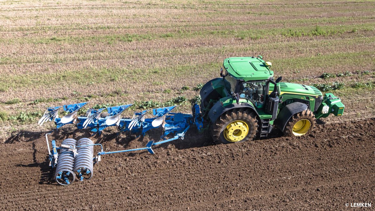 Heute im Angebot: Höhere Bodenfruchtbarkeit für Jahrzehnte und mehr Kohlenstoff im Boden nach nur einmaligem Pflügen.🌱@zalf_leibniz lässt eine fast vergessene Erfindung wieder aufleben!🌍💡 #Landwirtschaft Mehr dazu hier: quer-feld-ein.blog/finden/pflug-f…