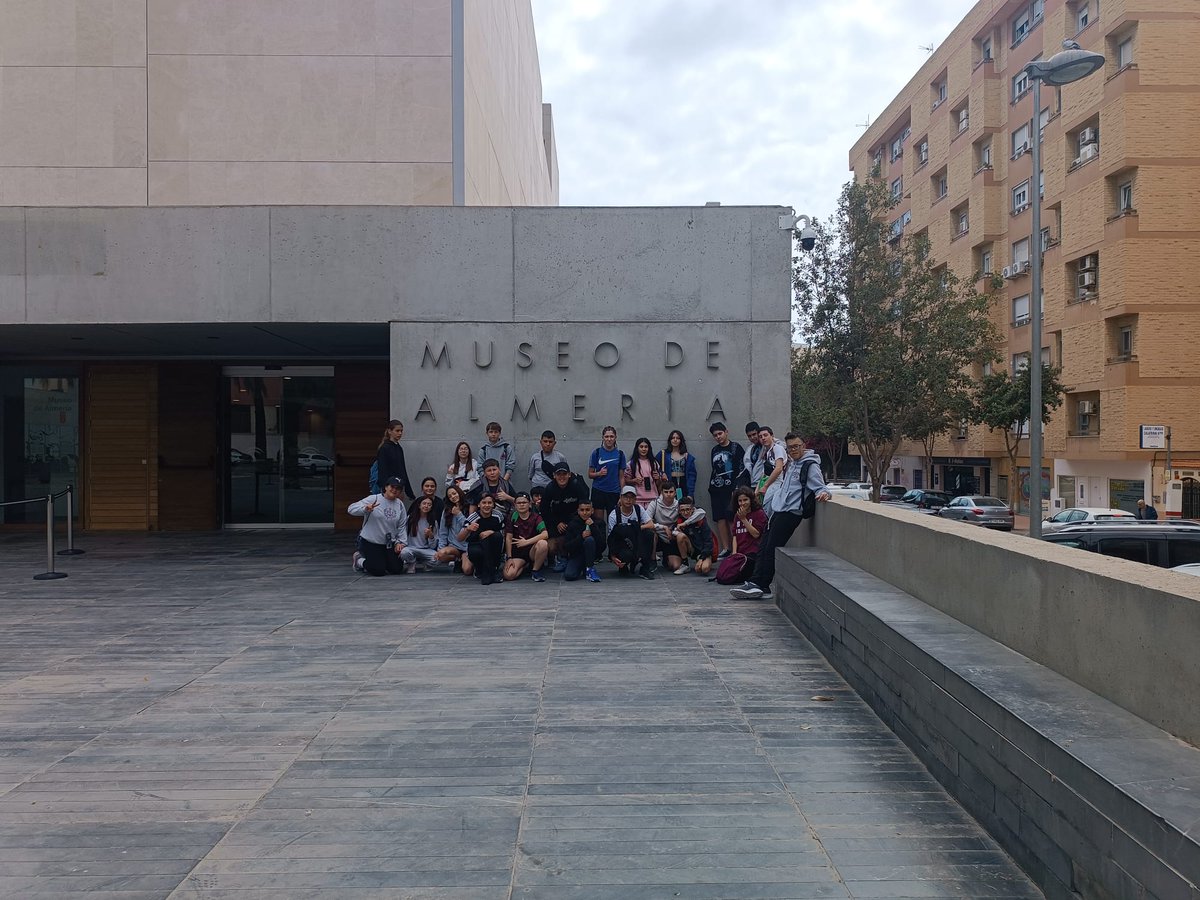 Día 1 Viaje a Almería 23-26 abril
Refugio de la Guerra Civil
Museo Arqueológico de Almería
Ruta de senderismo por el Cabo de Gata
Día fantástico ! El alumnado disfrutó de todas las actividades y nos felicitaron por su buen comportamiento