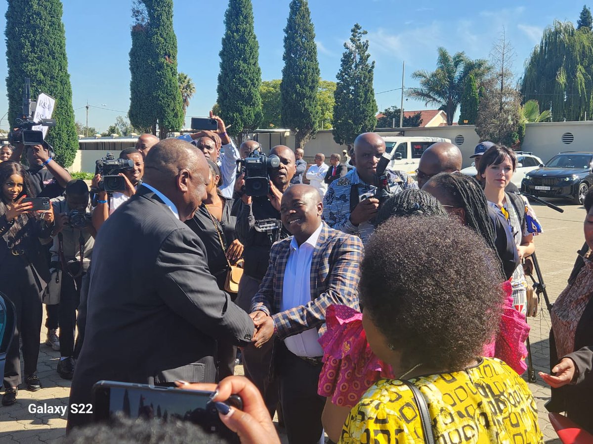 City_Ekurhuleni's tweet photo. MMC for Roads and Transport Planning Cllr Andile Mngwevu welcomes President Cyril Ramaphosa to the Public Transport Summit on Universal Access at Birchwood Hotel. #TransportSummit #UniversalAccess #Ramaphosa https://t.co/u8YSbiEsDy