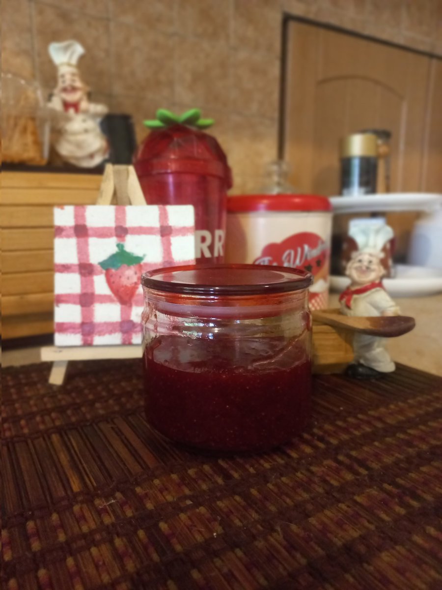 SadiaQa82382115's tweet photo. Feeling proud with 24 others..🙃
P.s. (Strawberry props borrowed from daughter)
#1stattempt
#jammingit https://t.co/7FcB9DDs4e