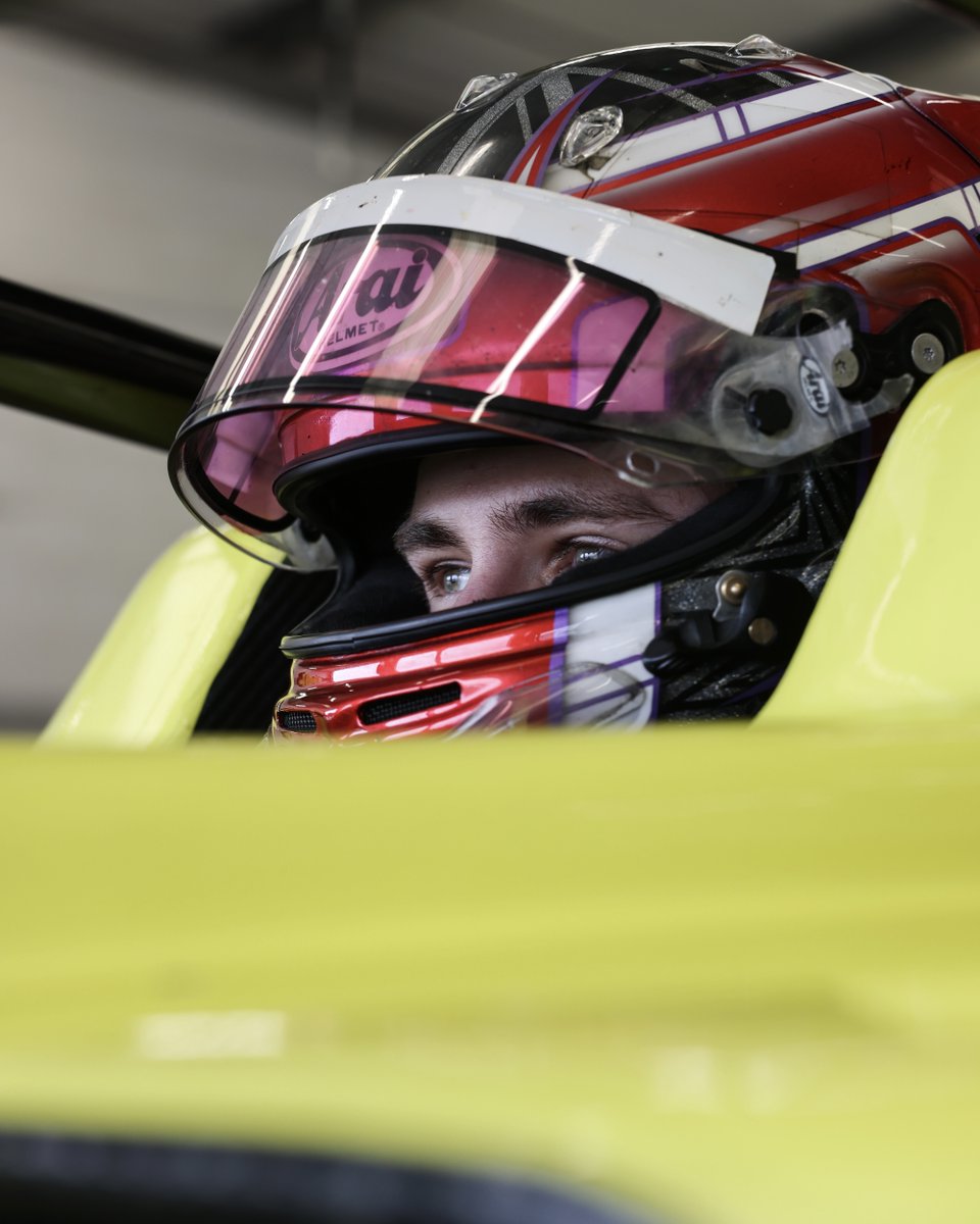 Race timings for round 2 at @Silverstoneuk Let's go 🔥 Who's watching? Let me know below! 🏎️ 💨

#GB3Championship #gb3 #motorsport #mc16 #singleseater #raceweek #f3 #formula3  #racingdriver #motorsports #racecar #f1 #silverstone