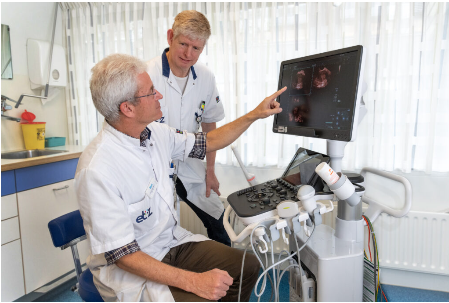 De gynaecologen en verloskundigen van het
<a href="/ETZnl/">ETZ</a> #inBrabant werken met gloednieuwe en haarscherpe  echoapparaten. Deze moderne, energiezuinige en stillere apparaten zorgen voor meer gemak voor zowel de patiënt als de arts.  #innovatie 👉tinyurl.com/2r994nx4