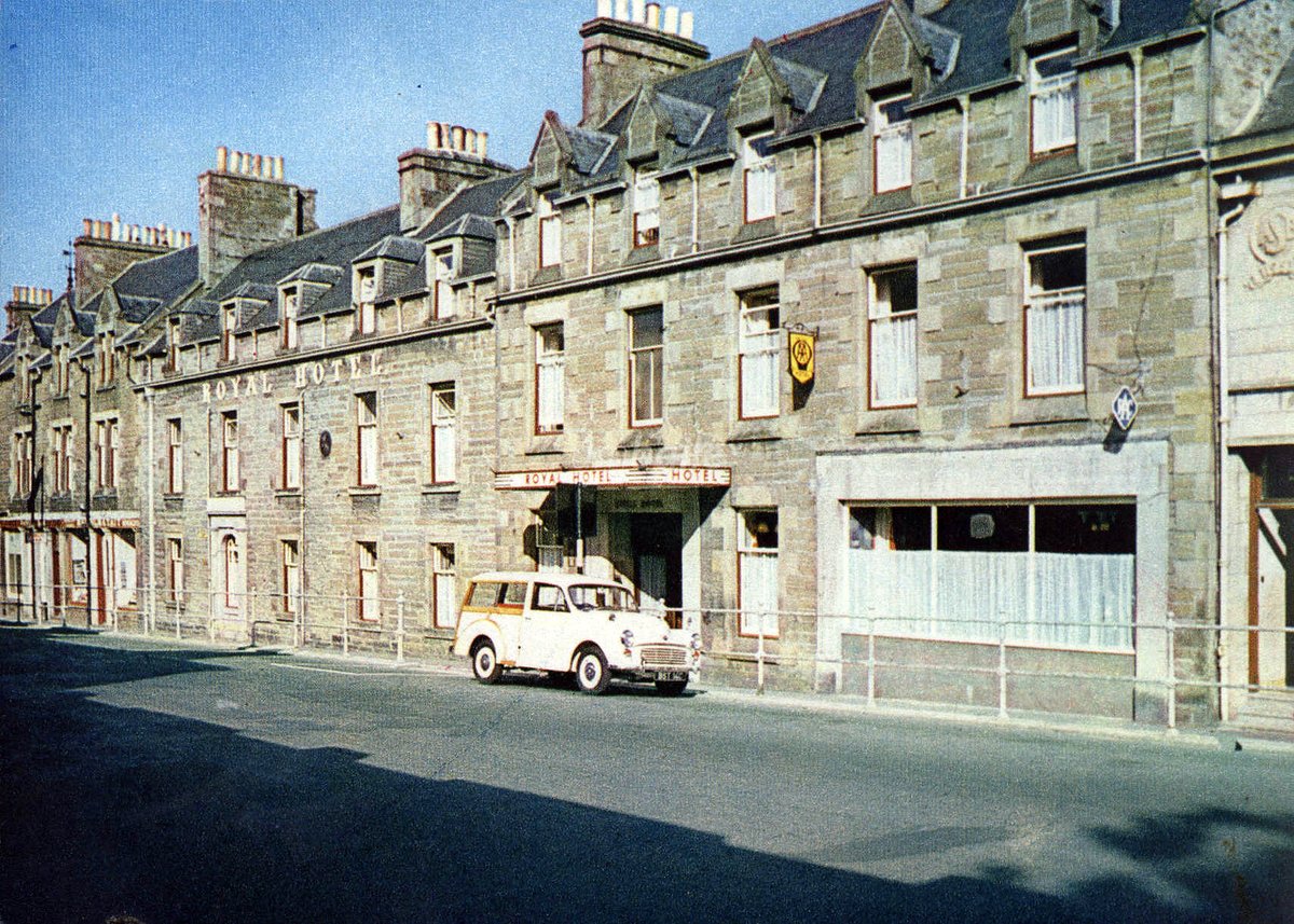 The Royal Hotel, Traill Street, #Thurso, c1970s

[source: #Caithness Horizons Collection, North Coast Visitor Centre]