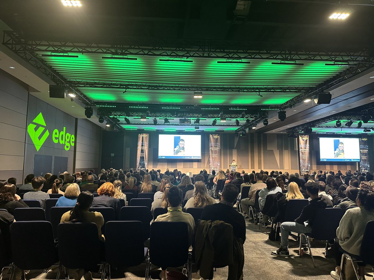 EDGEclinical's tweet photo. Day 2 is underway and we kicked things off with another Real Research Story 💚

Freddie a brave 13 year old boy sharing his experience to our wonderful EDGE users and research professionals - thank you! 🙏🏻

#EDGEconf24 https://t.co/aLQymzhoB5