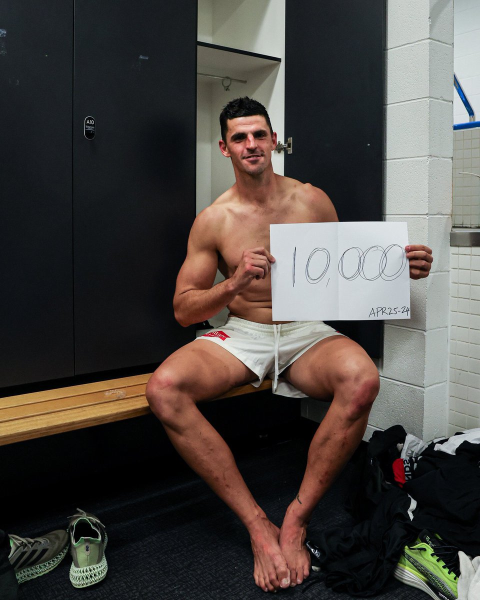 April 25, 2024. The first time a V/AFL player reached 10,000 disposals 📖 @SP_10 👑