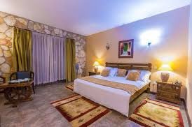 When in #FortPortal visit Apollo Inn & Mountains of the Moon Hotel @M_O_M_Hotel
#TourismandPeace
@ObukamaBwaTooro @simplcious @Ugandahotel @FortPortalCity1 @LillyAjarova @umar_mu @MTWAUganda @Tourguidesforum @GuidesUganda @KINGCEASORGUILD @GCICUganda