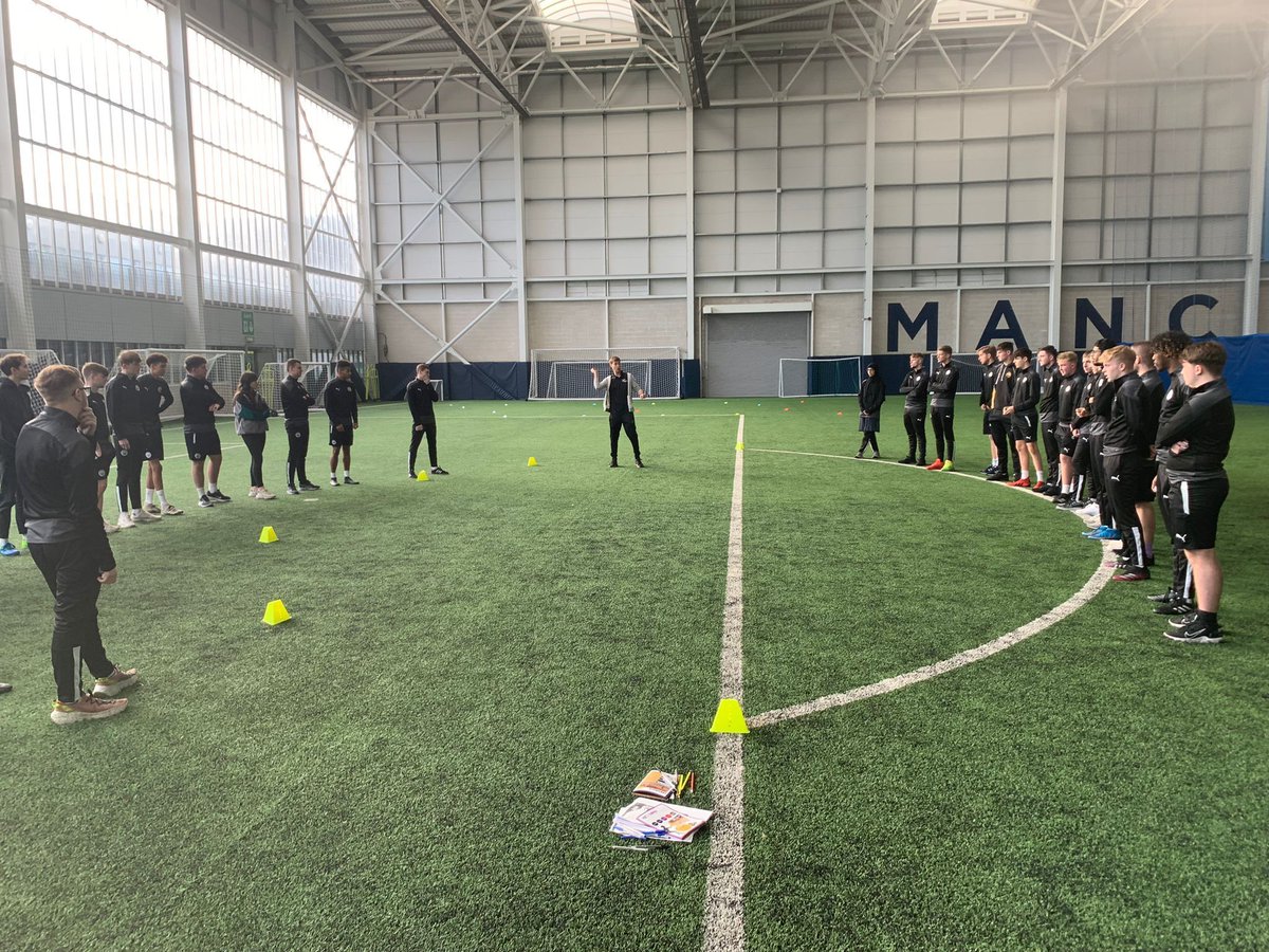 Through our #GoFurtherGoHigher initiative, we've worked with @ManMetUni and Manchester City’s City in the Community to deliver activators to 1st and 2nd year students, supporting them to gain coaching experience alongside their degree. Find out more: buff.ly/449QXCx