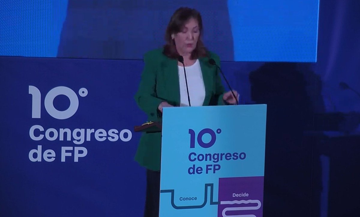 <a href="/clarasanzL/">Clara Sanz</a> en  #10CongresoFP
Todos los docentes de #FP deben ser #orientadores