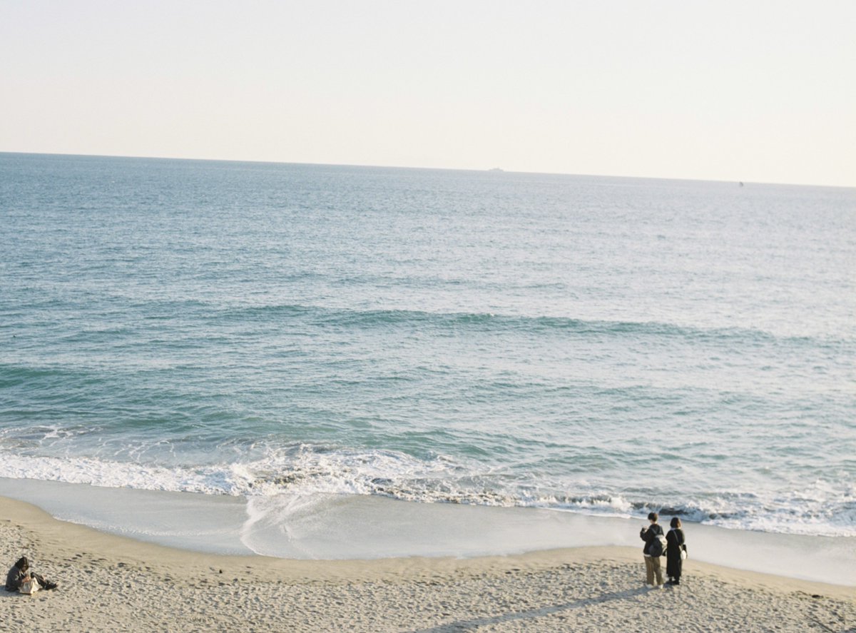 Pantai Kamakura on film Hasselblad 500C/M, Carl Zeiss Planar 80mm f2.8, Kodak Portra 400