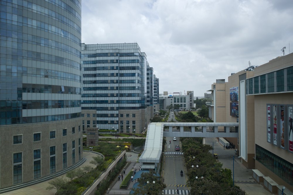 telenet_mag's tweet photo. .@RohdeSchwarz, India has launched its new future-oriented facility located in Manyata Tech Park, Bengaluru.
Full story here: https://t.co/TcuoRcQPAe
#RohdeSchwarzBengaluru #ManyataTechParkLaunch #FutureTechFacility #MakeInIndiaTech #RohdeSchwarzInnovation #BengaluruRnDHub https://t.co/IENbQxFuj5