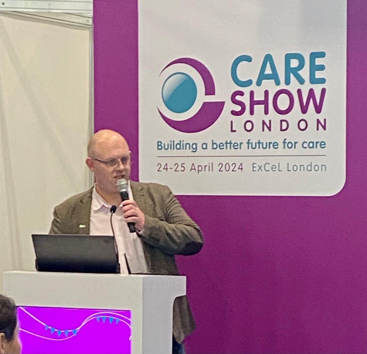 Our colleague Nick Goodall opened the Technology theatre on day 2 of #CareShowLDN24, sharing insights into the work taking place to drive better integration between health and social care systems through digital . We’re on stand H15, come and say hello 💚 digitisingsocialcare.co.uk