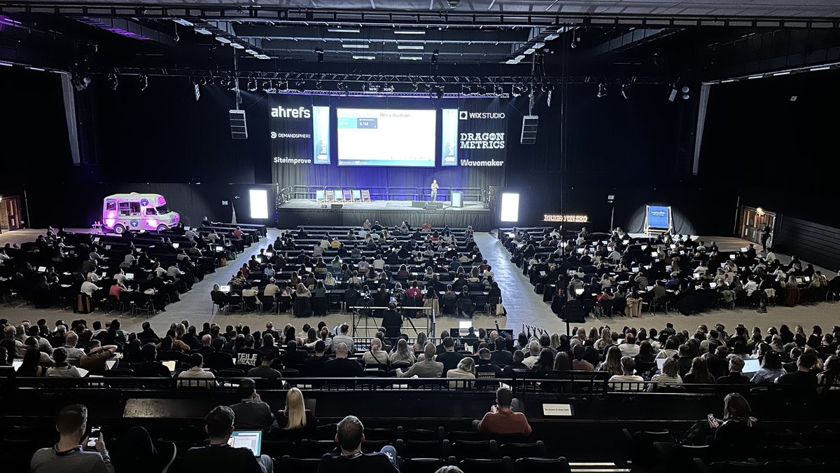 #brightonSEO April 2024 has come a long way from a room above a pub in 2010. Looking forward to learning from all the experts and meeting members of the global SEO community over the next couple of days. Hopefully some are still here on Twitter! #hello!