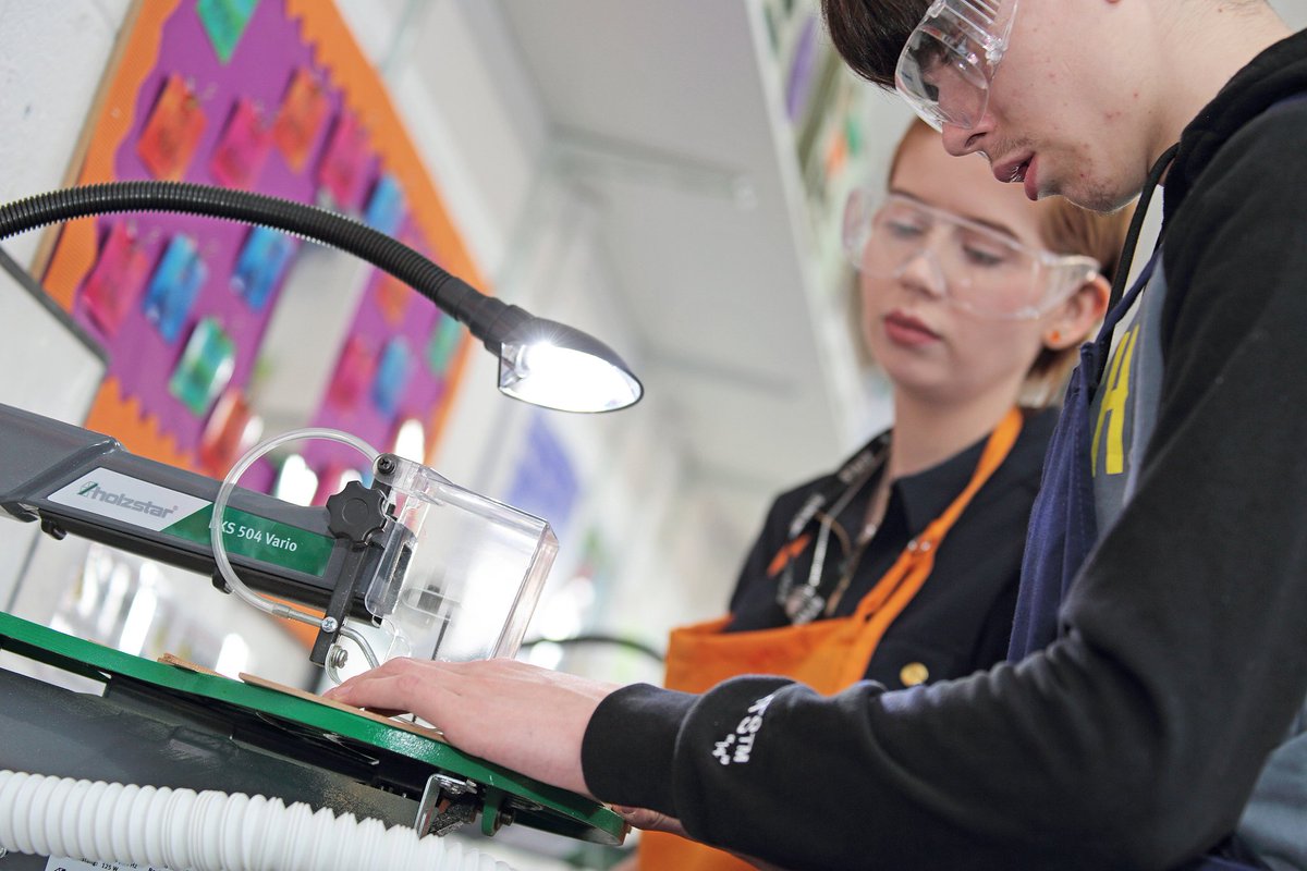 theyestrus43754's tweet photo. We are creating a prestigious new role of Executive Headteacher. In order to increase leadership capacity, we are seeking a hungry, talented and credible professional to lead @FermainAcademy and @FermainSkills in Macclesfield. See: https://t.co/hjpyvb0oXn https://t.co/AewA7QuVv3