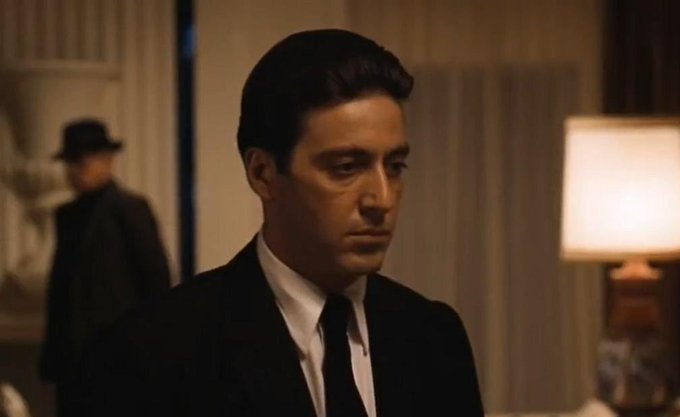 Gibboanxious's tweet image. #HappyBirthday to Al Pacino (84)
his top 10 movies are: 

10. The Insider
9. Donnie Brasco
8. The Irishman
7. Carlito's Way
6. Dog Day Afternoon
5. Glengarry Glen Ross
4. Heat
3. Scarface (1983)
2. The Godfather: Part II
1. The Godfather
#MichaelCorleone #TonyMontana