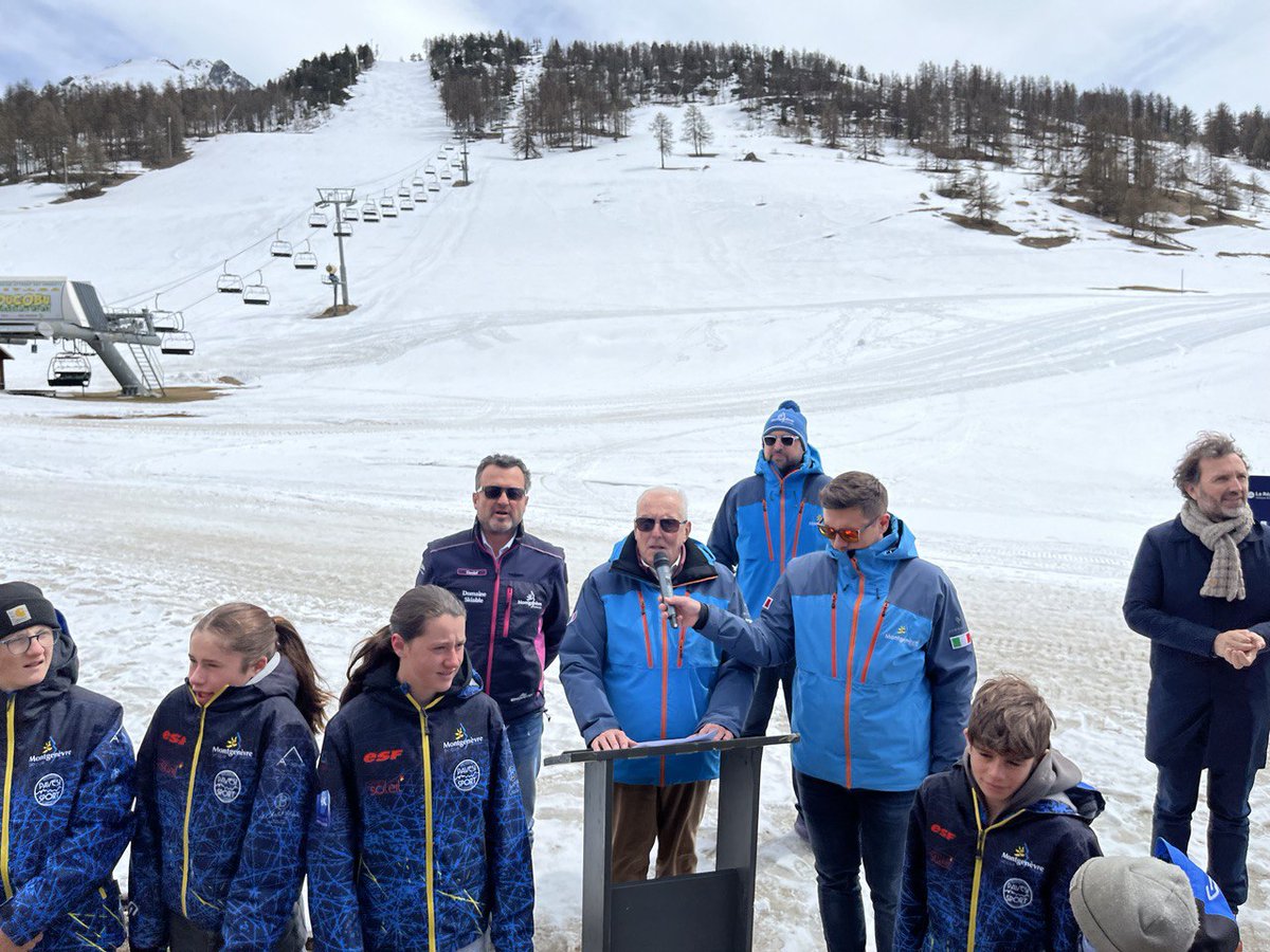 Jeux d'Hiver 2030 : les Alpes françaises sur le point de conclure 🏅

J'étais cette semaine avec @Olympics dans les #HautesAlpes pour un temps d'échange qui doit ouvrir la voie à une attribution définitive des Jeux d'Hiver 2030 aux Alpes françaises à l'occasion de la 142ème…