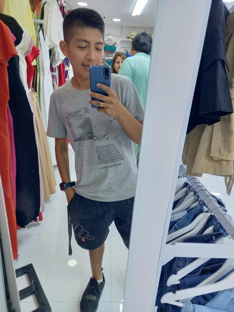 EffioLuis's tweet photo. @hombreficcion Tu edad + foto.  😄23 años ❤ https://t.co/Ox7YftGyZu