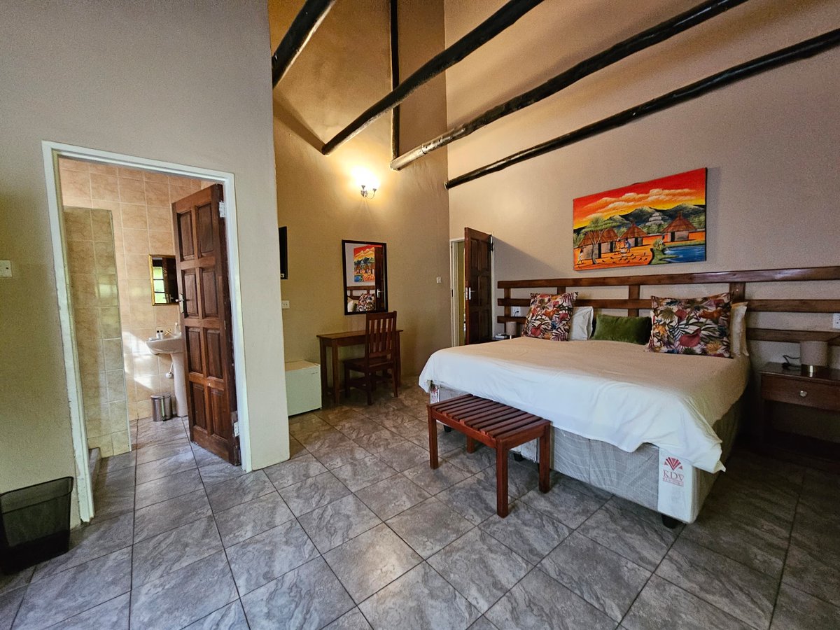 zimadventures's tweet photo. 📌As always, we are all about affordable holidays, and we want you and your friends/family/workmates to experience that🇿🇼

🌟Our client's favourite holiday package seems to be the Victoria Falls Cheetah Package, which goes for $295 for 2 adults, inclusive of dinner, bed, and breakfast for 2 nights plus a sunset boat cruise, all for 2 adults😊

🌟Remember that you can pay in flexible instalments on all our bookings throughout the year, and we can customise them to suit your needs🤝

📲Whatsapp at +263 783 682 334 for bookings, holiday packages, group trips, bus hires, conferences, school trips, church outings, corporate retreats, and more.