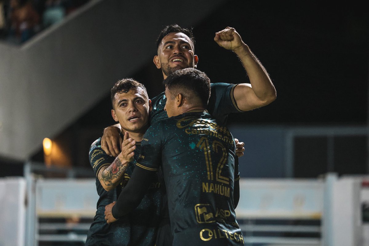 atleticolapaz's tweet photo. Doblete de Jaimes (No importa cuando lean esto) 😎

Segundo gol, segundo doblete consecutivo de Ulises Jaimes y esto se pone cada vez mejor 🔥

Que festejo y que gol Uli 👏🏻

¡VAMOS LA PAAAAAAZ!

#PorLaPalom1lla https://t.co/nl7agKQcIG