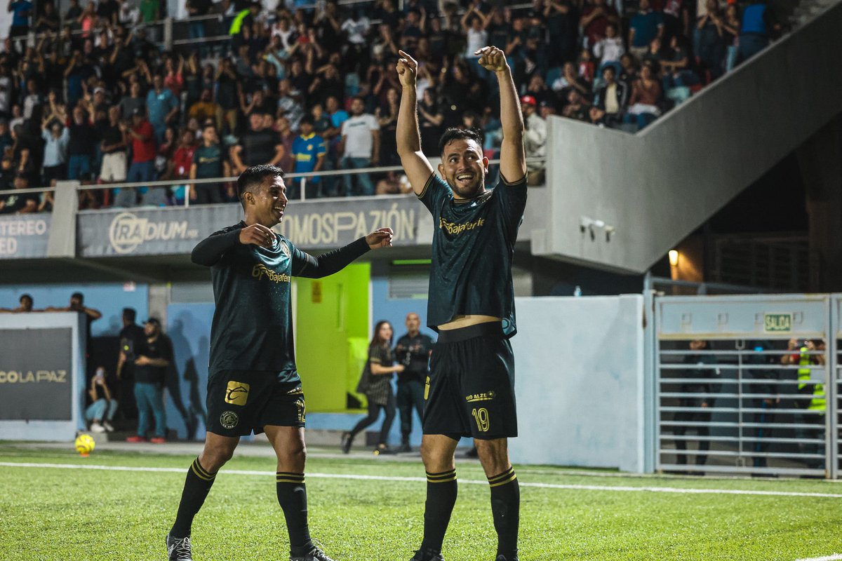 atleticolapaz's tweet photo. Doblete de Jaimes (No importa cuando lean esto) 😎

Segundo gol, segundo doblete consecutivo de Ulises Jaimes y esto se pone cada vez mejor 🔥

Que festejo y que gol Uli 👏🏻

¡VAMOS LA PAAAAAAZ!

#PorLaPalom1lla https://t.co/nl7agKQcIG