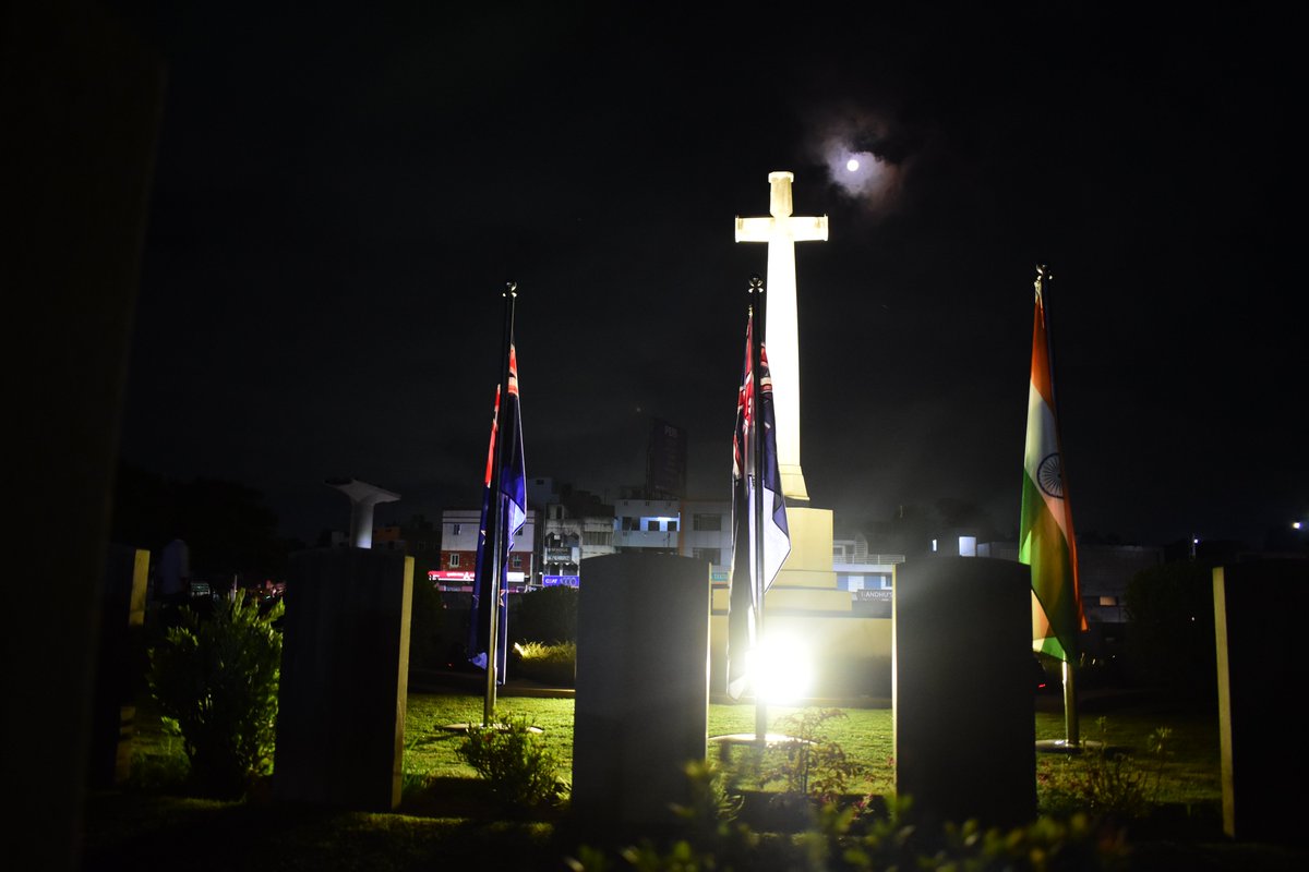 Senthil45999250's tweet photo. #AnzacDay2024 Day Dawn service at Madras War Cemetery LEST WE FORGET @CWGC @AAPAComms https://t.co/X1u8rQqrs2