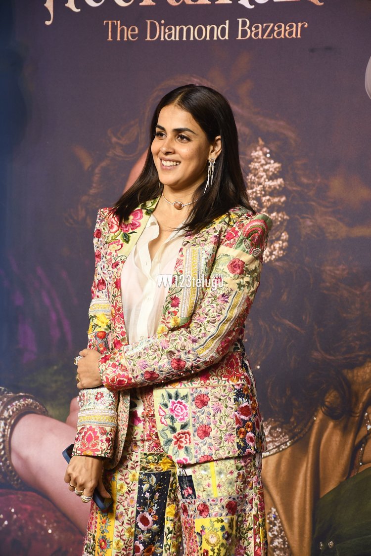 New Photos : #GeneliaDSouza 

gallery.123telugu.com/content/slides… 

#123telugu