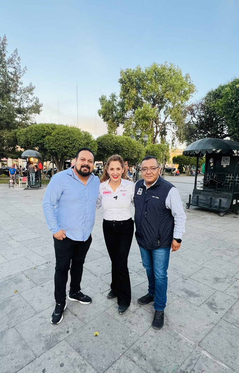 FerFloresRobles's tweet photo. Los Mejores Candidatos y Candidatas los tiene el Frente por México 🇲🇽 #VotaPAN Vota por @FerRochaDgo @alejandrat8a @gina_campuzano y @Xochitl2024 #VotoAzul Vota por @AccionNacional 🧢 https://t.co/ClKMb9pV3V