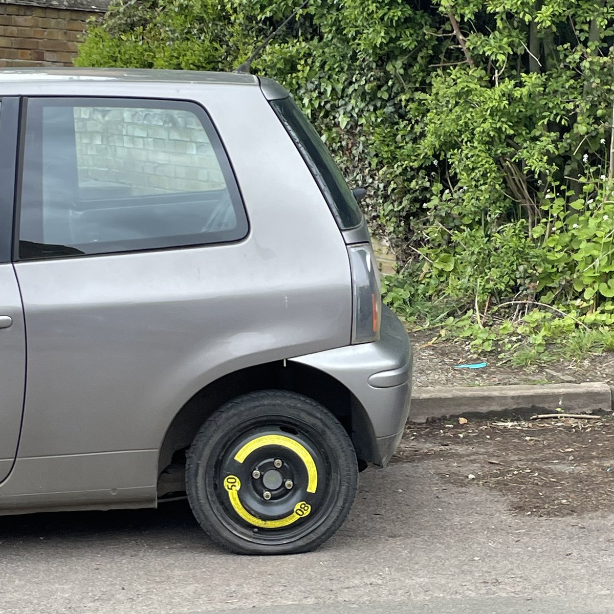 So spacesaving, it’s practically off a Matchbox toy car  🛞 
#SeatArosa