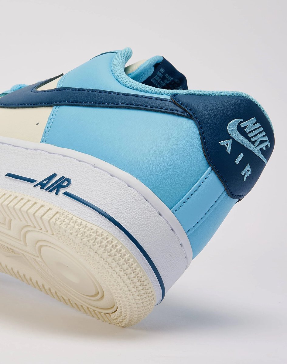 snkr_twitr's tweet photo. AD: Nike Air Force 1 '07 'Aquarius Blue/Coconut Milk'

Shop -> https://t.co/fUmCofPGYp https://t.co/uv1OECZzGM