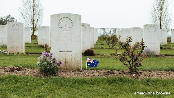 [Première Guerre mondiale] 25 avril 1918 / 2024 • Jour souvenir « Anzac Day » pour les soldats australiens 🇦🇺 engagés aux côtés des Alliés. 2.142 d'entre eux reposent au mémorial australien de Villers-Bretonneux 🇫🇷 « Lest we forget » 📷 @emmahyphenjane #AnzacDay2024 @mattkeogh