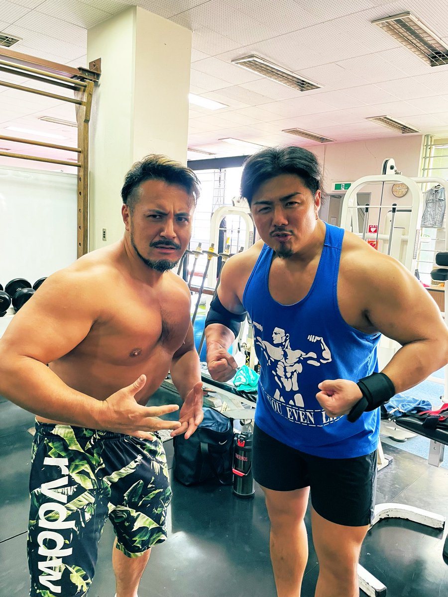 土肥こうじさんと合同トレーニング🏋️‍♀️ 俺たちガチムチが過ぎるね😘😘