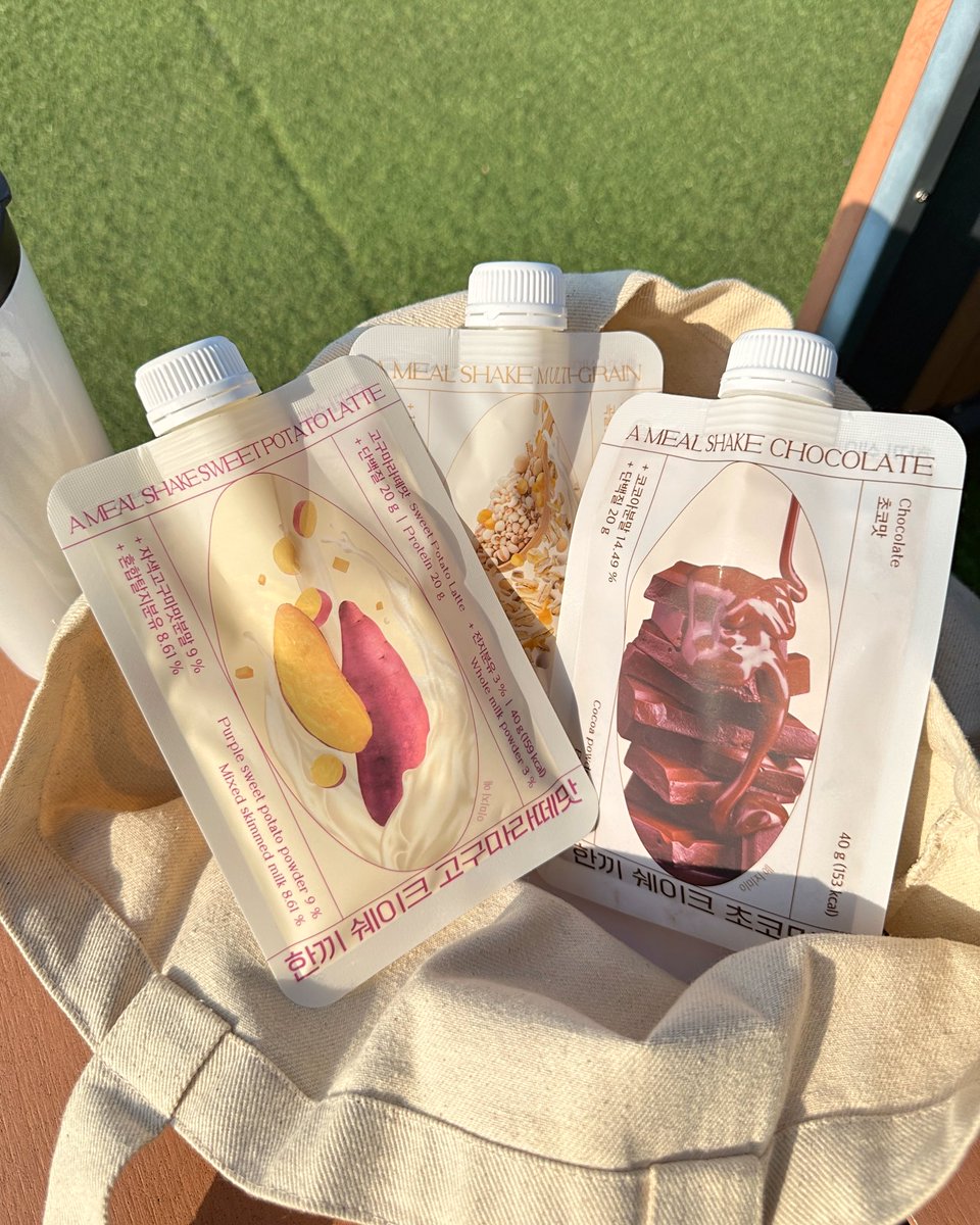 ggiffygg's tweet photo. ทุกคนน้องคนนี้อร่อยเป็นบ้าา BEAUNESS A Meal Shake  เป็นเชคคุมน้ำหนัก ของเกาหลี คือไดเอทอยู่ด้วยแต่ยังได้กินตัวช่วยอร่อยๆ นี่กินรองท้องให้อิ่มท้องก่อนวิ่ง ตีแบด กินง่ายเติมน้ำเย็นเขย่าๆได้แล้ว แคลต่ำ สารอาหารครบ อร่อยจีงมีเทคเจอร์ให้เคี้ยว ชอบมาก #ของดีบอกต่อ #โปรตีน https://t.co/Ai2qlfYlij