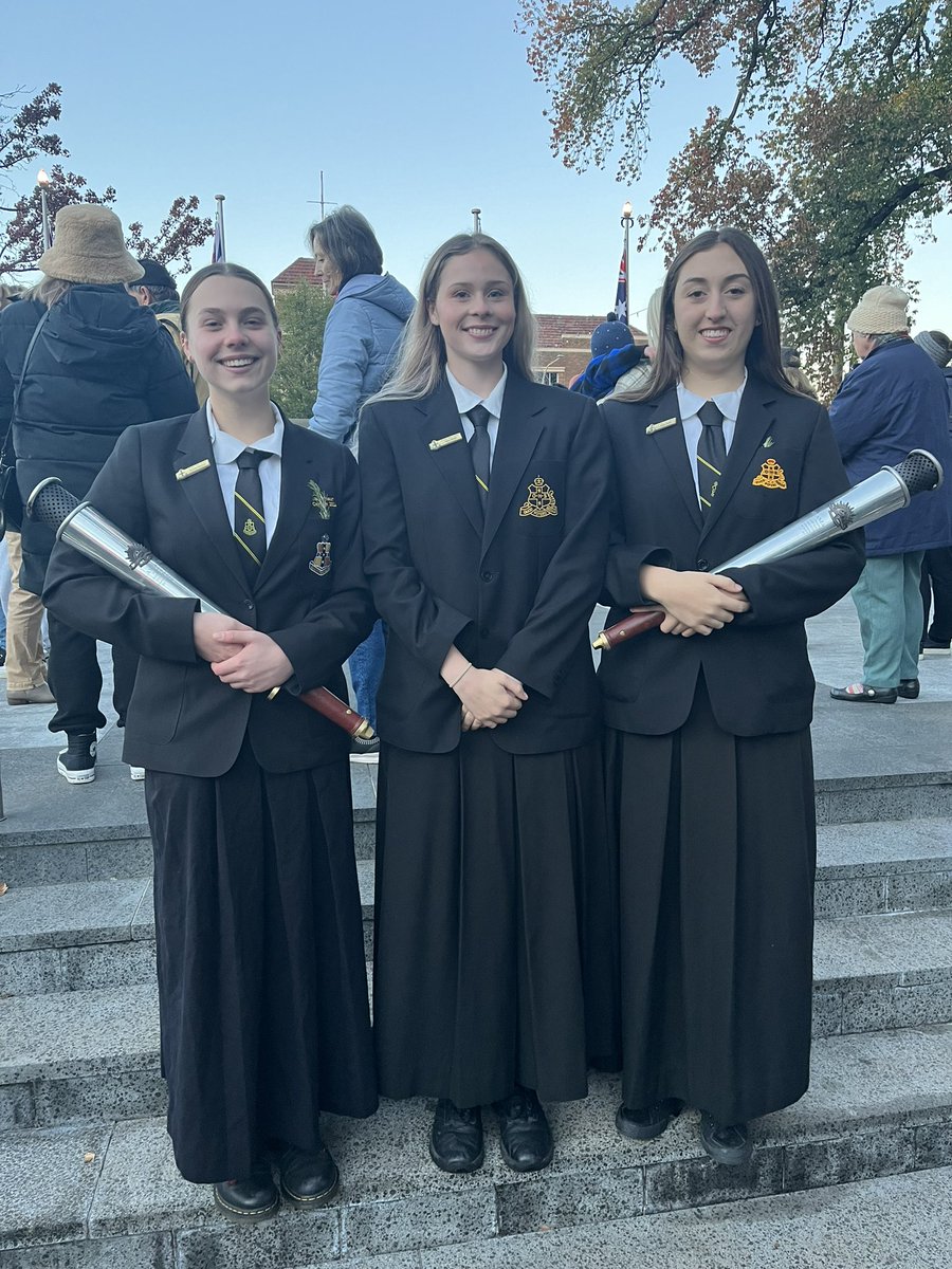 HighNSW's tweet photo. Today we remember those who have served to defend Australia and pay our respects to the valor and courage of those who have sacrificed for our freedom. Lest we forget. Thank you to all of our staff and students who attended, performed and marched today. 

Ali McLennan - Principal https://t.co/kEOIn9jPxt