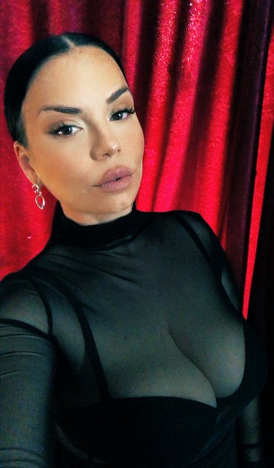 If you had a bad day, don&rsquo;t take it out of me. Unless we&rsquo;re both naked🤫  https://t.co/Yp8eitr2zl  #live<a href="/tag/live"class="tags"><span>#live</span></a>