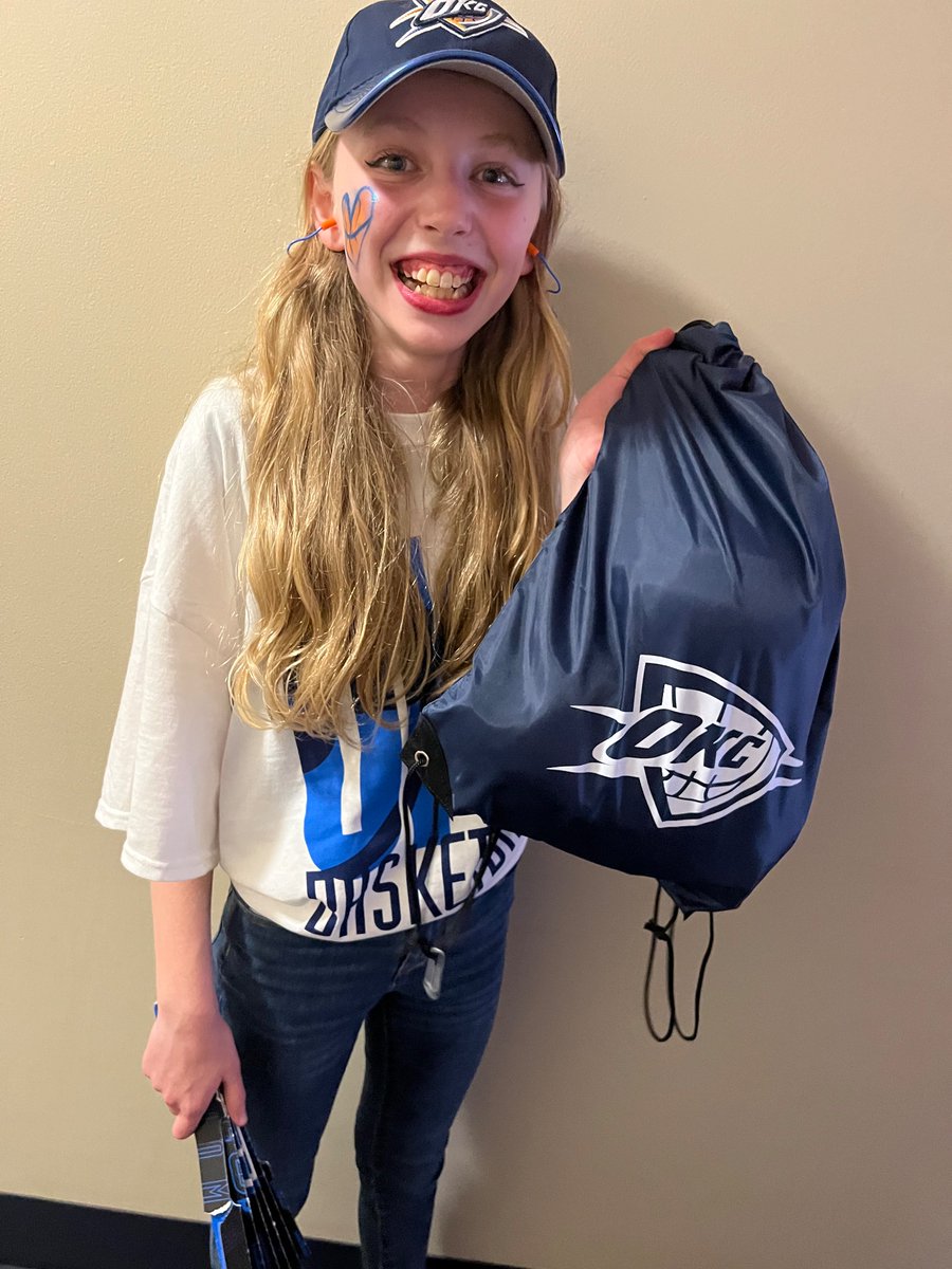 Kinsley won loudest fan in the house!

#Thunder