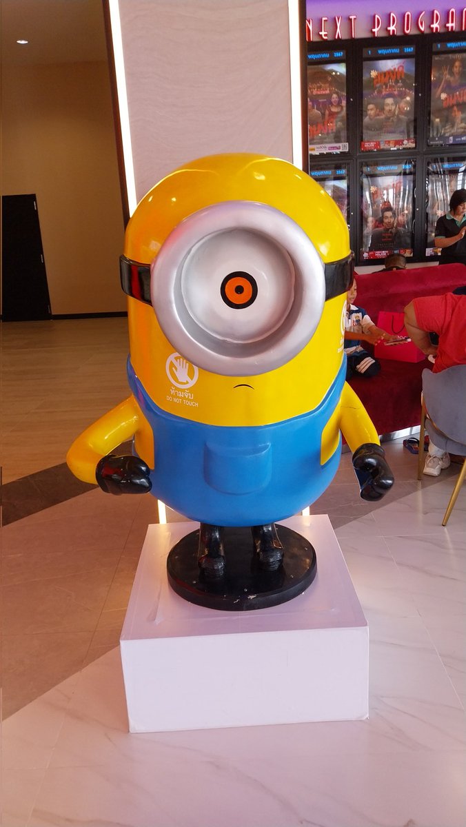 KanKip2005's tweet photo. It's Reopen for Major Cineplex at Charn Chaengwattana with Minions Stand as New Update as First day...

#MajorCineplex #minions #charn #Everyone #Bangkok #Chaengwattana #Thailand #renovations https://t.co/MZM4E7CZOK