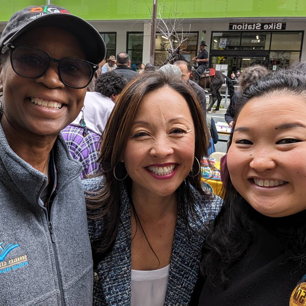 As a proud alumna of @berkeleycc, I was thrilled to celebrate the ground breaking for BCC's new building and their 50th Anniversary! 🎉 

#Berkeley #EducationEquity #Education #Community #CommunityCollege #HigherEducation