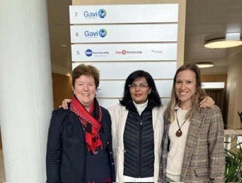 On today's Administrative Professionals day, I extend my gratitude to my wonderful team at @gavi; they go above and beyond to make the impossible, possible.
