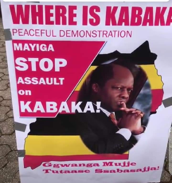 #NewProfilePic of Our Kidnapped King 👑 of Buganda Ronald Muwenda Mutebi (II). M7's regime and Mengo Gov't WHERE IS HE?