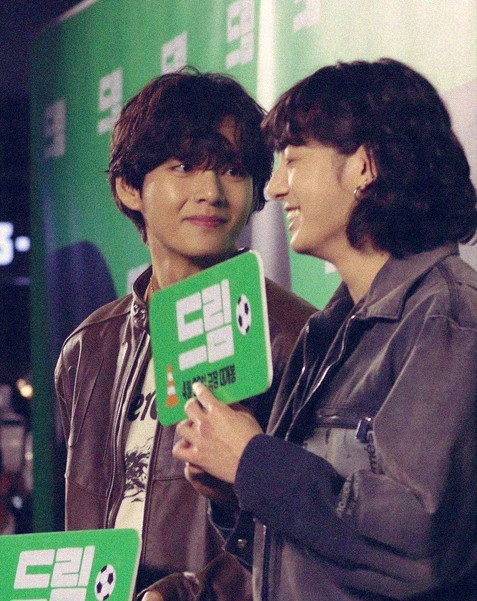 taekook2601x's tweet photo. did we make it ?                           Yes . https://t.co/XN2RMi1rIo