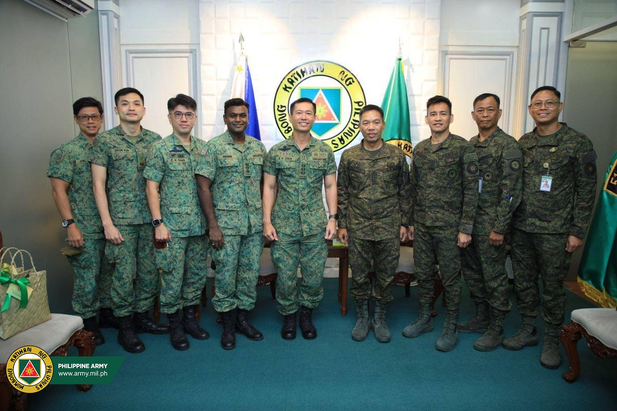The Assistant Chief of General Staff Singapore Army Col. Eng Khim Chua rendered a courtesy call on the Commanding General Philippine Army Lt. Gen. Roy M Galido at Headquarters Philippine Army, Fort Bonifacio, Taguig City on April 25, 2024. Photos by Cpl. Quirante