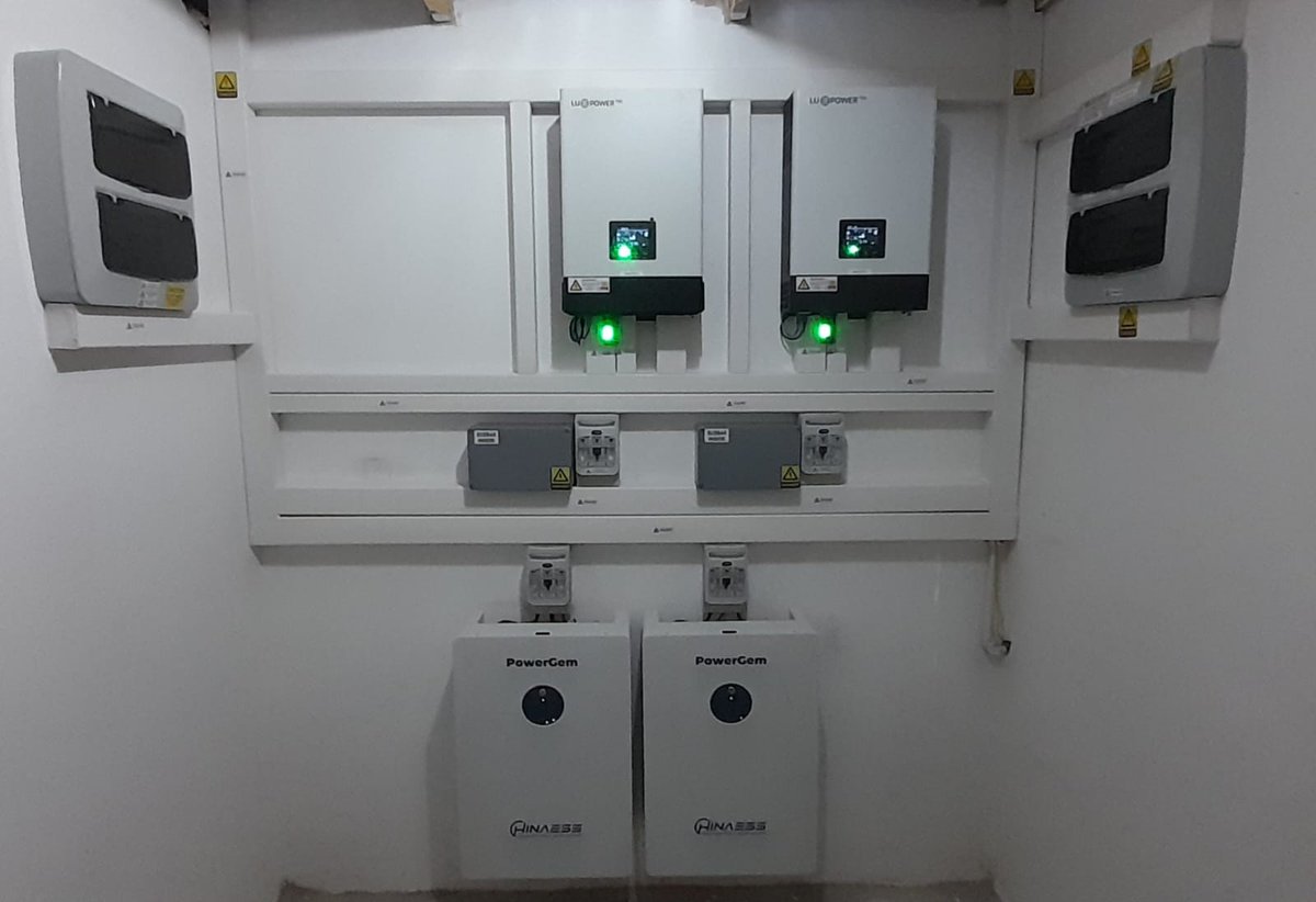 Another installation from Solar Connection Kroonstad with two #Luxpower inverters and #HINAESS Powergem,reasonable space,neat trunking
PowerGem:51.2V/100Ah/5.12kWh
Auto-addressing
Stable Working Capacity
Wider working Tem.from-20~55 ℃
Remote Monitor&Update
Up to32Units Parallel
